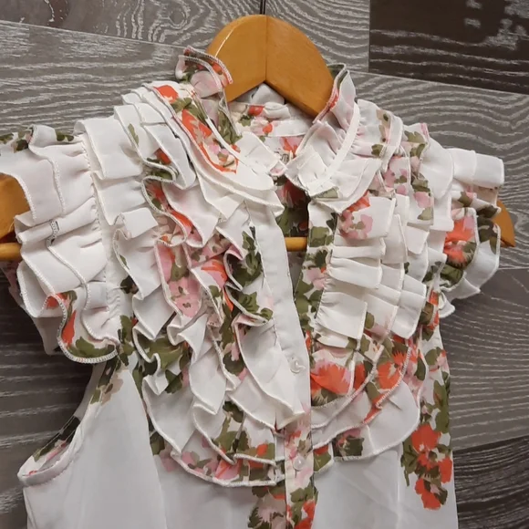 Live 4 Truth ruffles summer floral top - Picture 2 of 8